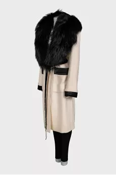 White coat with fox fur