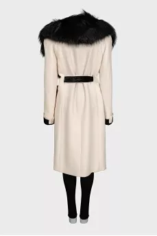 White coat with fox fur