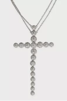 White gold necklace with a decorated pendant