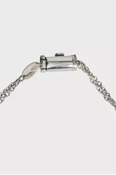 White gold necklace with a decorated pendant