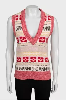 Red printed vest