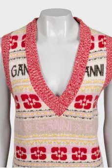 Red printed vest