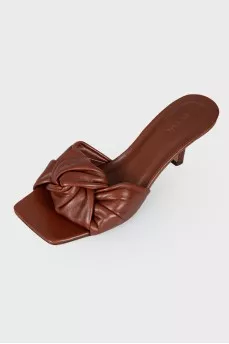 Soft-knot leather mules