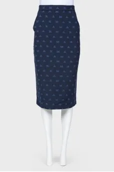 Straight skirt with a branded print