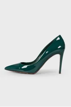 Varnished dark green shoes
