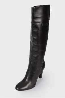 Brand logo boots