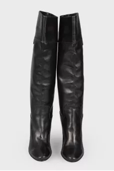 Brand logo boots