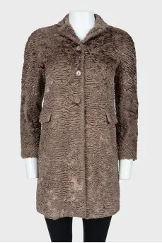 Textured fitted fur coat