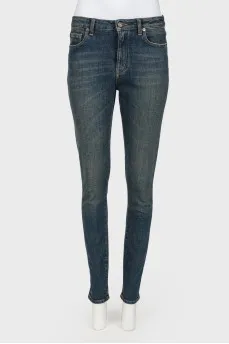 Skinny jeans