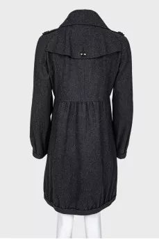 Fitted wool coat