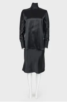 Black suit with tag