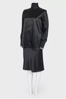 Black suit with tag