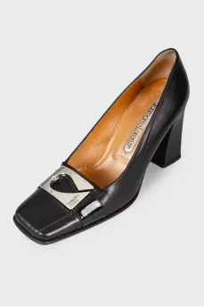 Chunky heeled square toe shoes