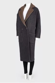 Woolen coat with a checkered collar