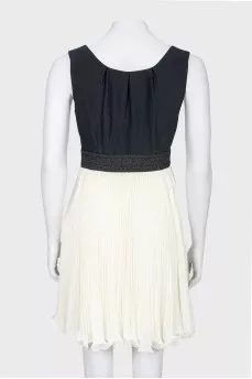 Black and white pleated dress