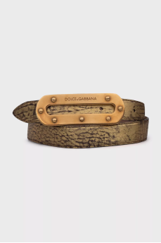 Vintage belt with massive buckle