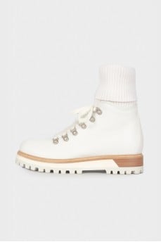 White boots with a knitted part