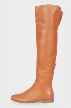 Low-heeled leather over the knee boots