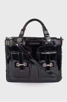 Lacquered bag with front pockets