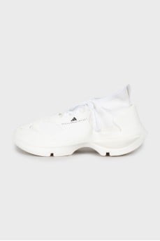 Chunky sneakers with tag