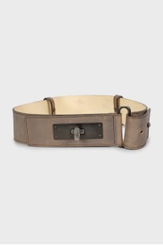 Leather belt decorated with chain