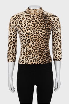 Fitted jumper in animal print