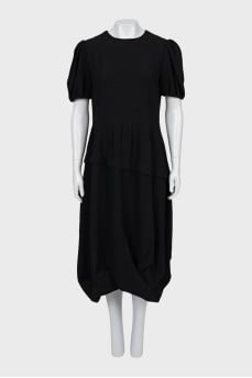Black dress with short sleeves