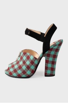 Босоніжки Prada