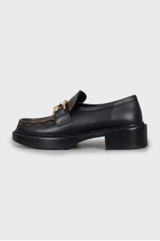 Leather loafers with canvas inserts