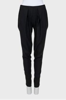 Slim fit trousers with side fastening