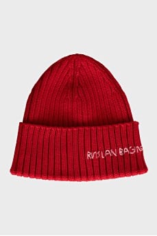 Knitted hat with brand logo