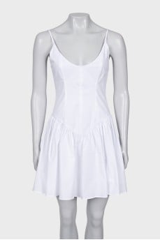 Fitted dress with thin straps