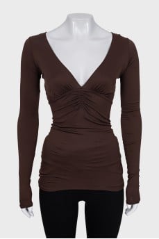 Brown pullover with relief pattern