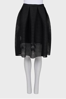 Lush skirt made of openwork fabric