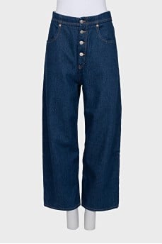 Blue jeans with buttons