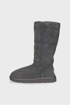 Suede Ugg boots with fur trim