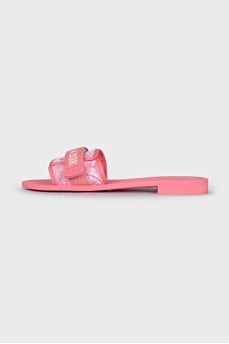 Flip-flops with the Dio(r)evolution brand logo