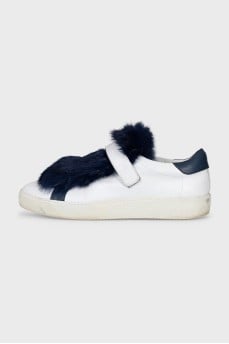 Velcro sneakers with fur