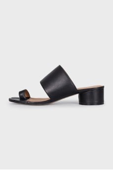 Tabi leather mules