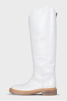 High leather boots without fastening