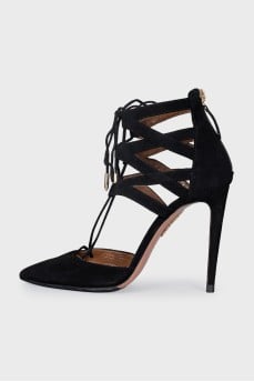 Black shoes with suede straps