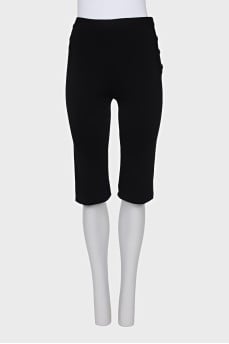 Long shorts with a zipper