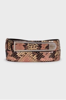 Leather belt with snakeskin embossing