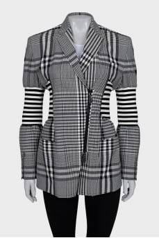 Fitted zip-up jacket with tag