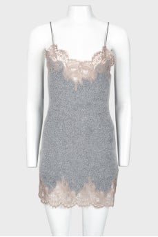 Insulated dress with lace