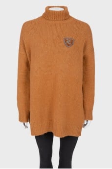 Светр oversize з аплікацією