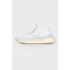 Сірі кросівки Yeezy Boost 350 V2