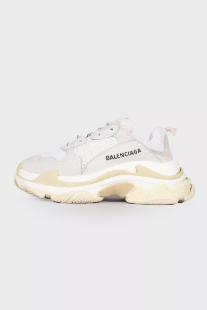 Білі кросівки Triple s