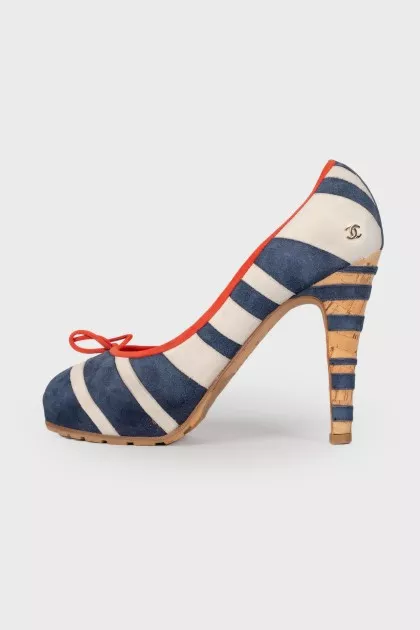 Striped suede pumps