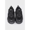 Чорні кросівки Triple S